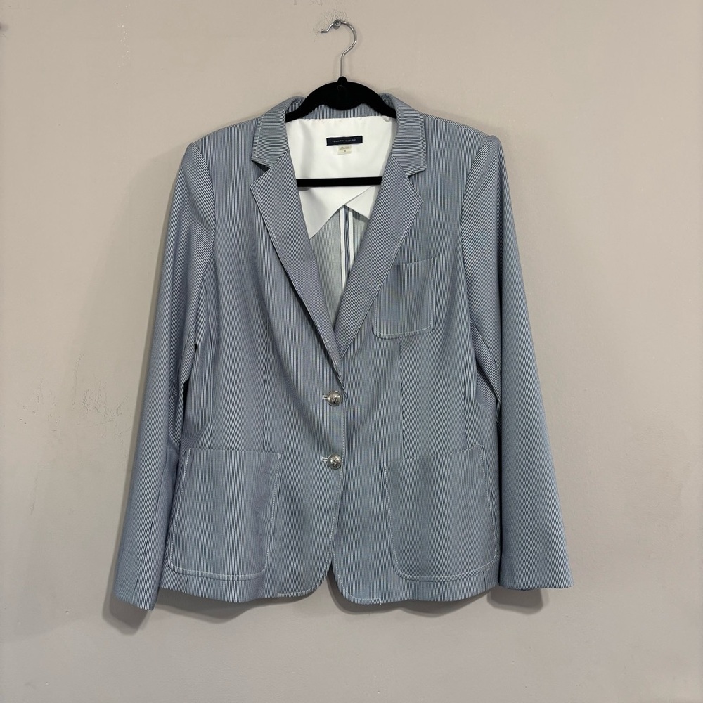 Tommy‎ Hilfiger Women's Classic 2-button Blazer
Jacket Size 16 Pin-Striped